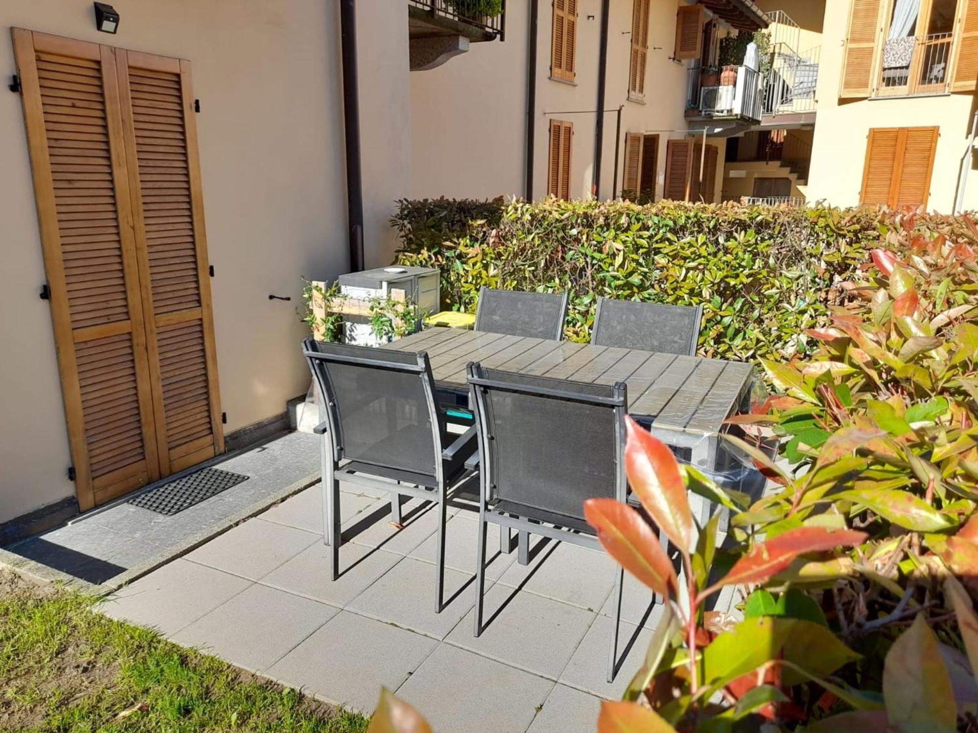 Marco Apartment - Holiday Apartment Luino Kültér fotó